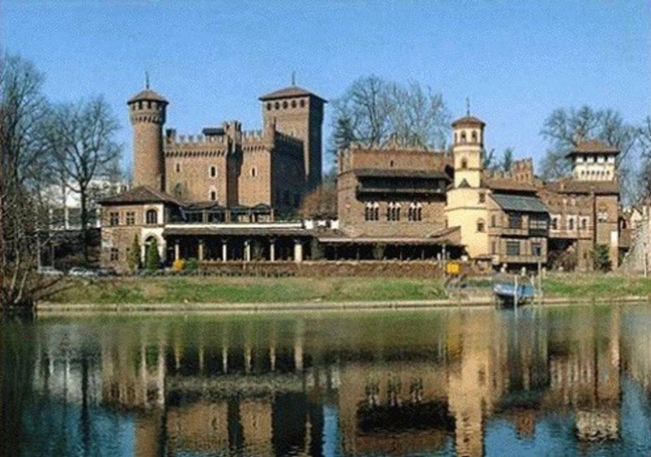 Fronte Po Turim Exterior foto
